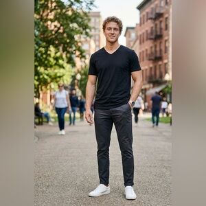 Robert Barakett Black V-Neck Shirt Size S